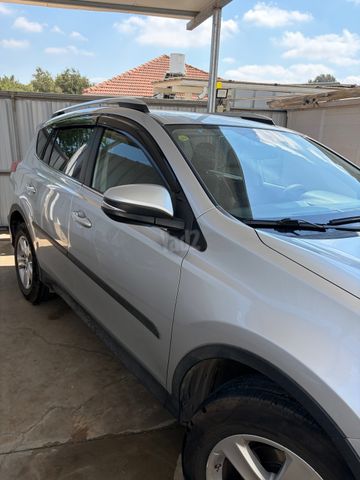 טויוטה RAV4