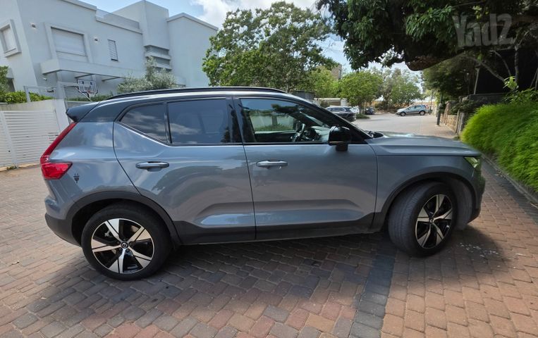 וולוו XC40