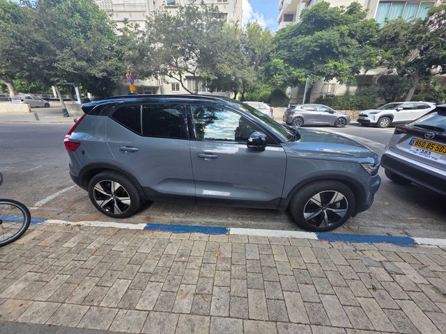 וולוו XC40