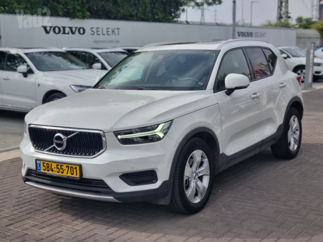 מודעת רכב וולוו XC40
