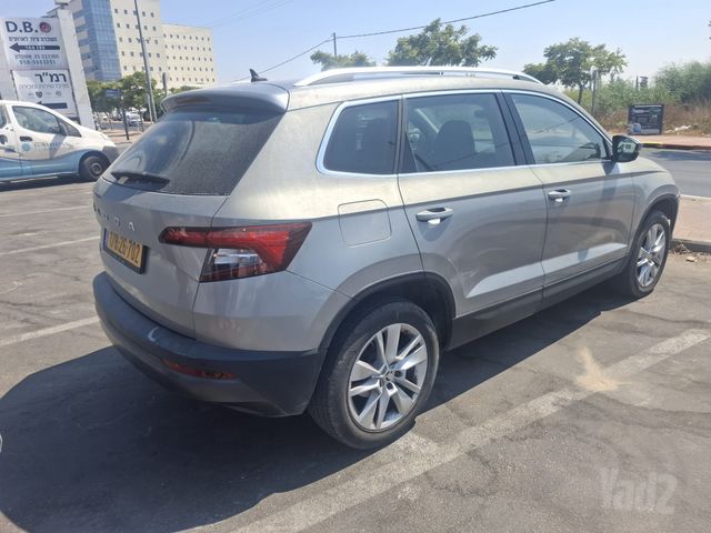 מודעת רכב סקודה קארוק