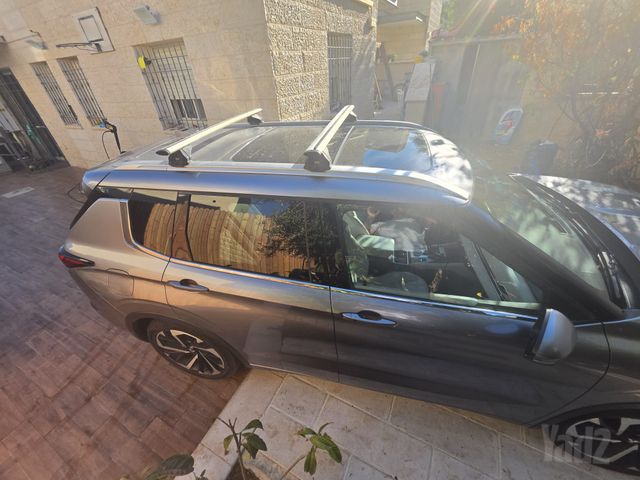 מיצובישי אאוטלנדר