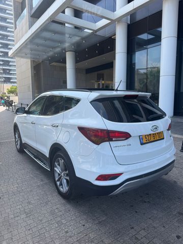 יונדאי סנטה פה