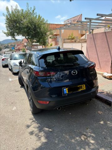 מודעת רכב מאזדה CX-3
