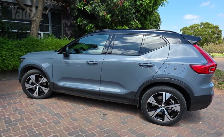 מודעת רכב וולוו XC40