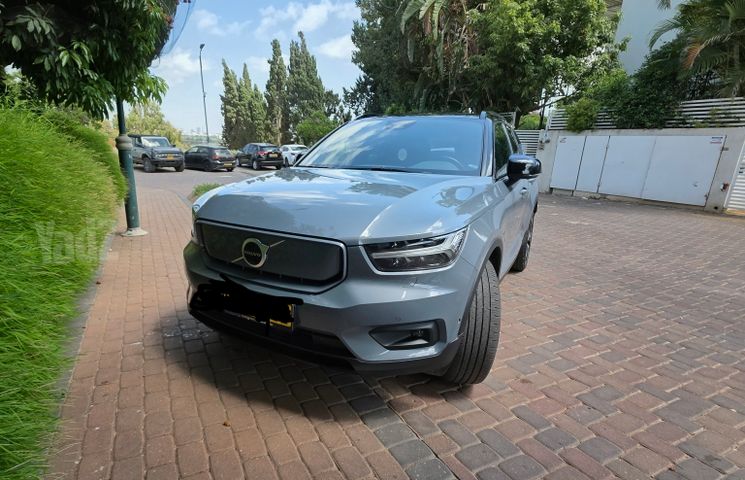 וולוו XC40