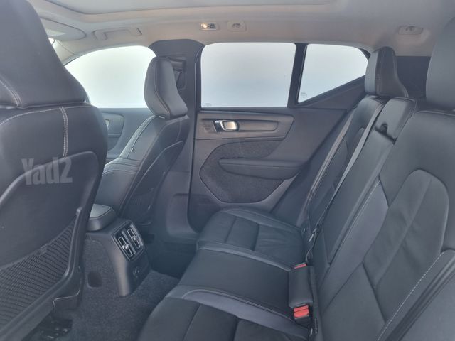 וולוו XC40