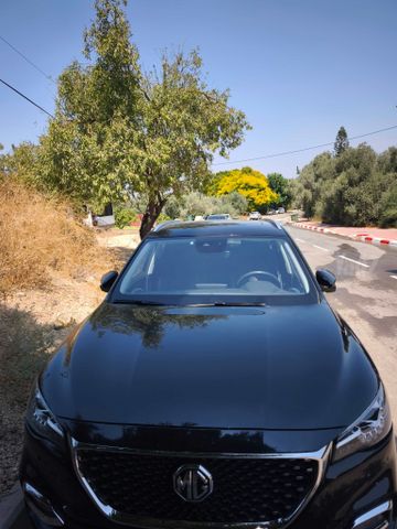 אם ג'י EHS PHEV