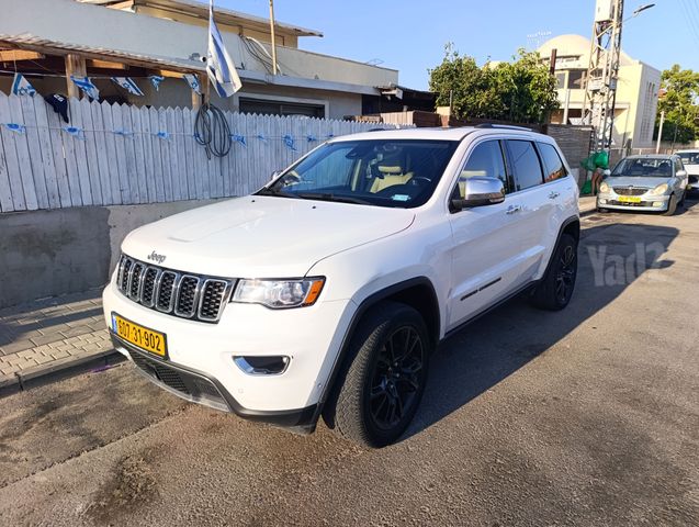 מודעת רכב ג'יפ גרנד צ'ירוקי
