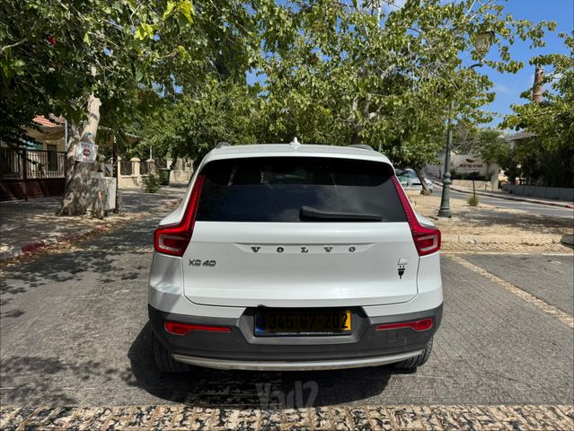 וולוו XC40