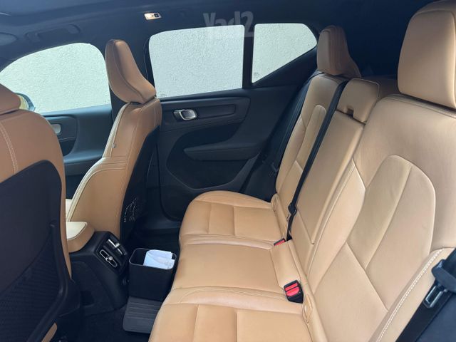 וולוו XC40