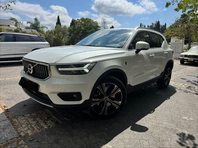וולוו XC40