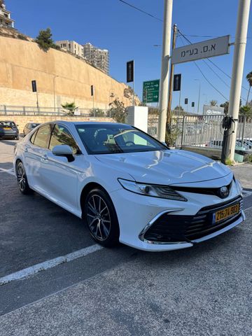 מודעת רכב טויוטה קאמרי