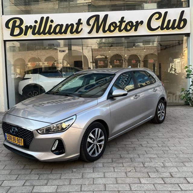 יונדאי i30