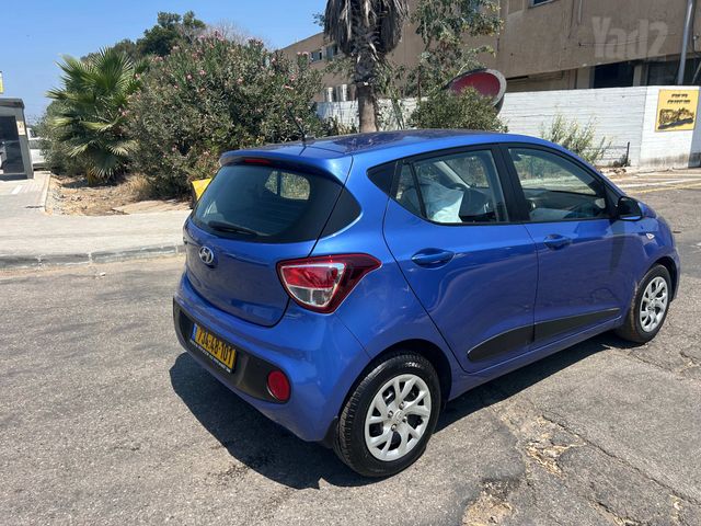 יונדאי i10