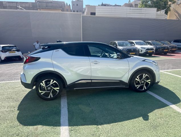 טויוטה C-HR