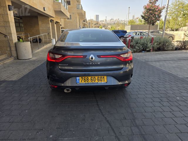 רנו מגאן
