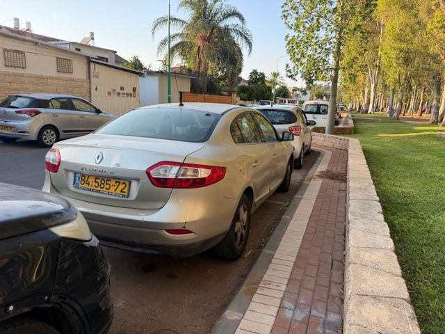 רנו פלואנס