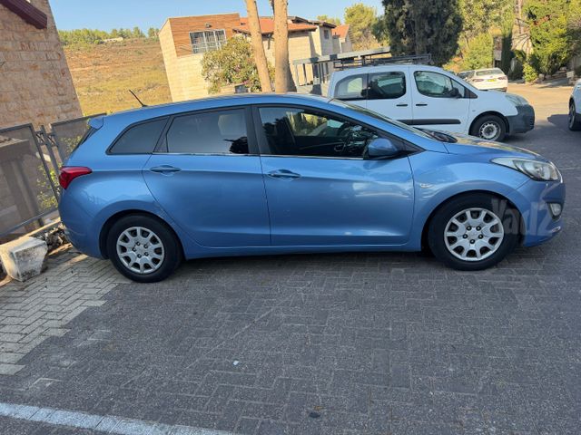 יונדאי i30