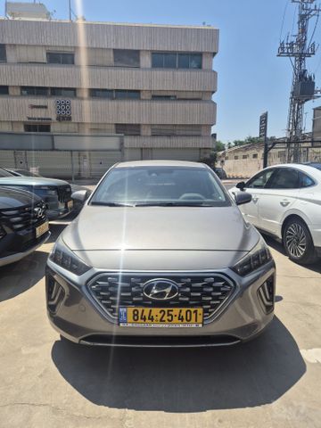 יונדאי איוניק