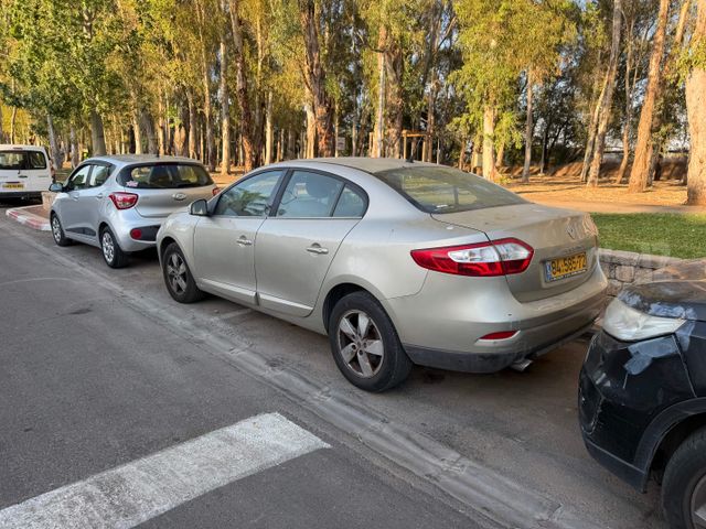 רנו פלואנס