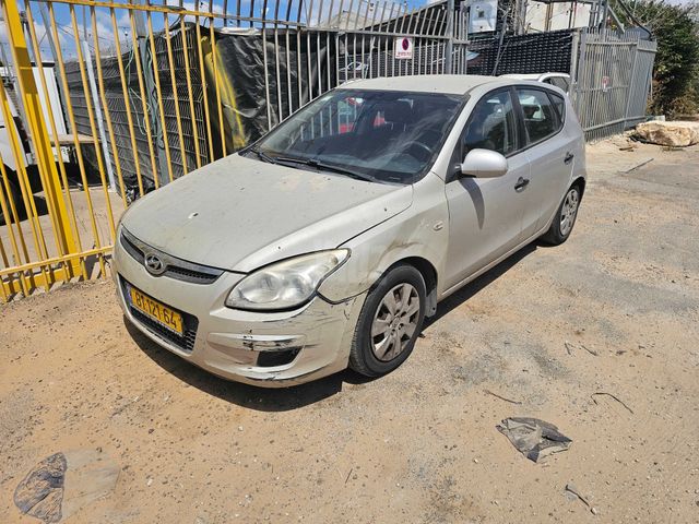 יונדאי i30
