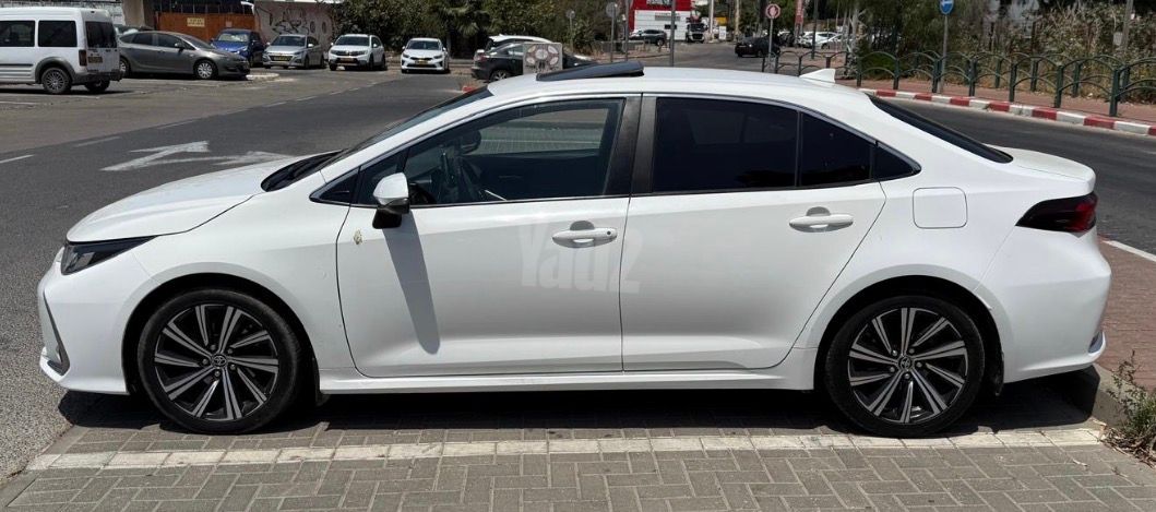 מודעת רכב טויוטה קורולה