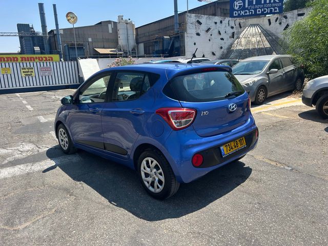 יונדאי i10