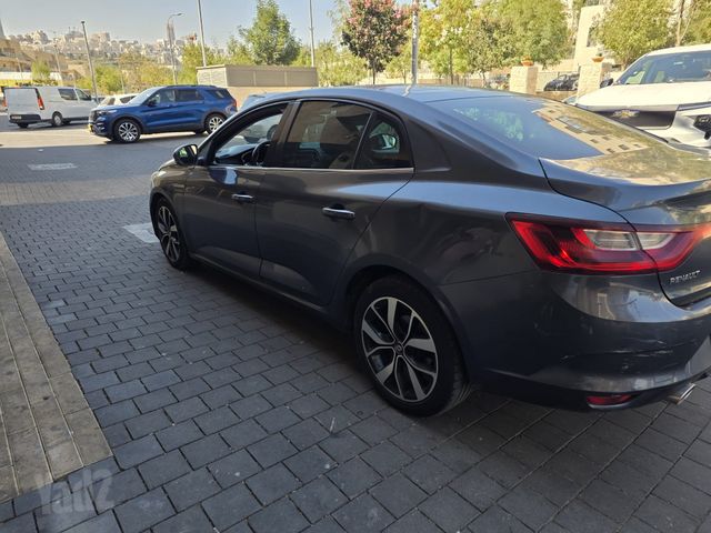 רנו מגאן