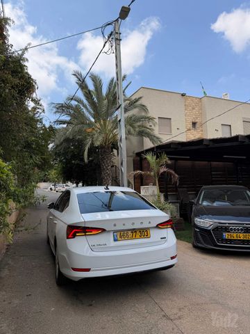 סקודה אוקטביה