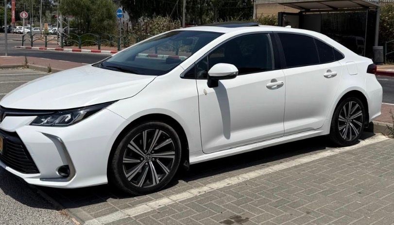 טויוטה קורולה
