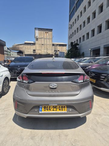 יונדאי איוניק