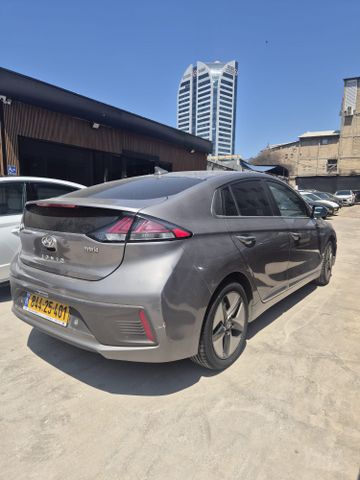 יונדאי איוניק