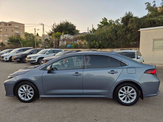 טויוטה קורולה