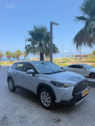 טויוטה קורולה קרוס