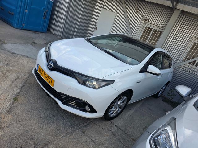 מודעת רכב טויוטה אוריס