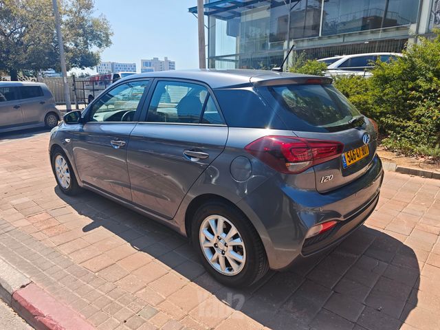 יונדאי i20