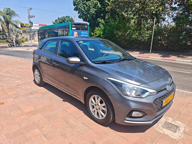 יונדאי i20