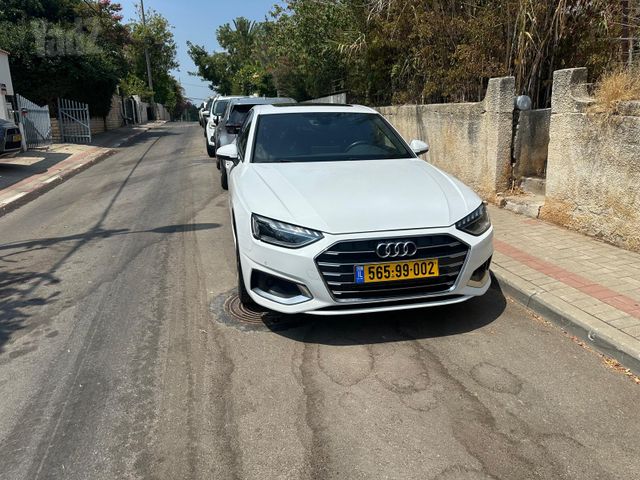 אאודי A4