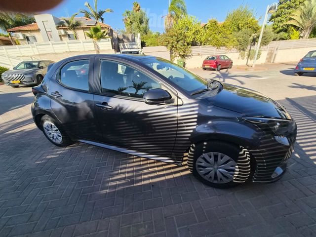 טויוטה יאריס