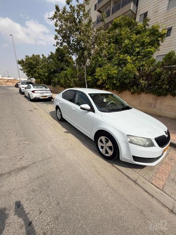 סקודה אוקטביה