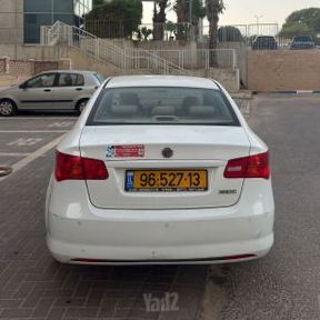 אם ג'י 350