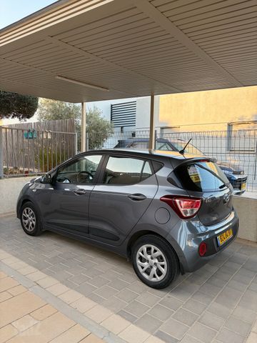 יונדאי i10