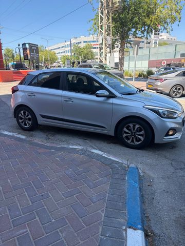 יונדאי i20