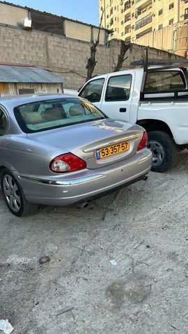 יגואר X-type