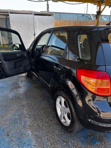 סוזוקי SX4