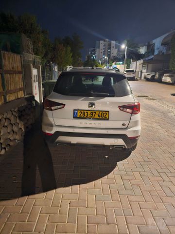 מודעת רכב סיאט ארונה