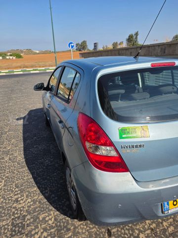 יונדאי i20
