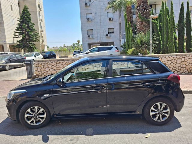 יונדאי i20