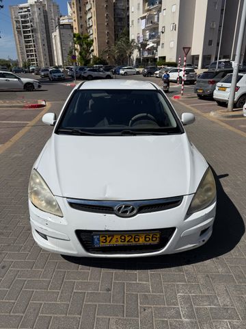 יונדאי i30